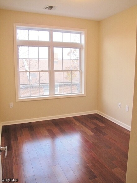 2nd Bedroom - 104 E Elizabeth Ave