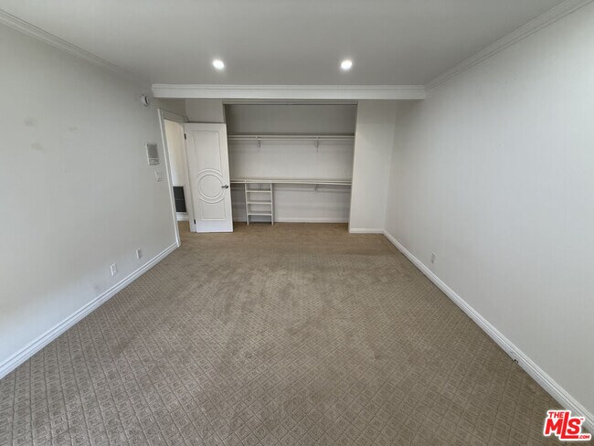 Building Photo - 4613 Reforma Rd