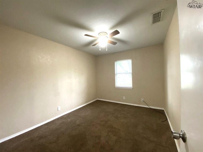 Building Photo - 1442 Deville St