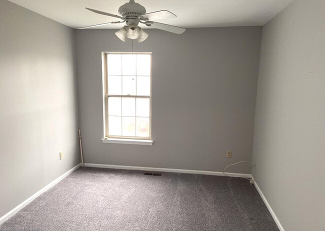 2nd Floor 2nd Bedroom - 321 Steeplechase Ct