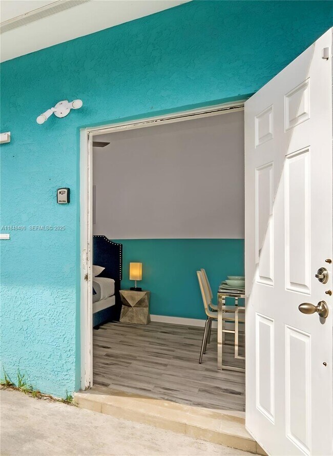 Building Photo - 1626 Fletcher St