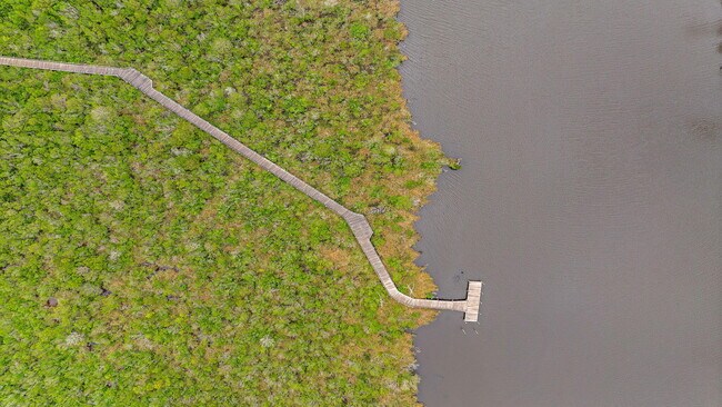 Building Photo - 255 Riverwalk Cir
