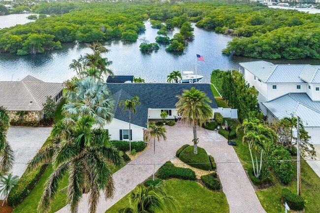 Building Photo - 5 Inlet Cay Dr