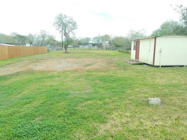 Building Photo - 2930 E Harrington Dr