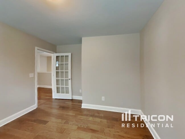 Building Photo - 271 Cloverbrook Way