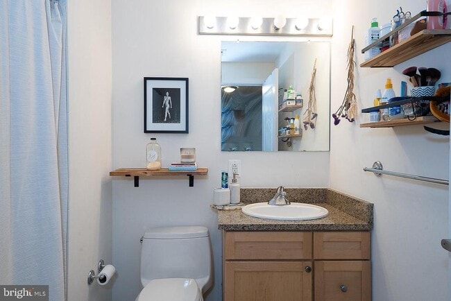 Building Photo - 111 S 15th St