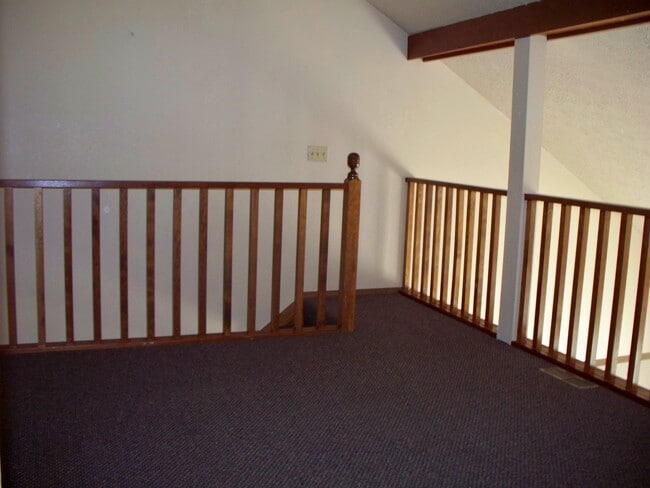 Building Photo - 2 bedroom 2 bath Loft Apartment Branson MO...
