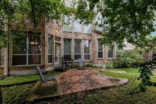 Building Photo - 11608 Spicewood Pkwy