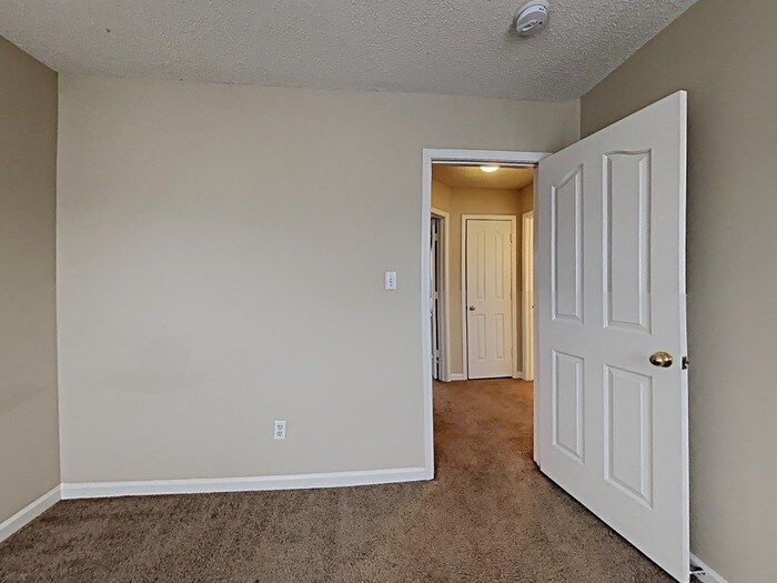 Building Photo - 11322 Northwoods Forest Dr