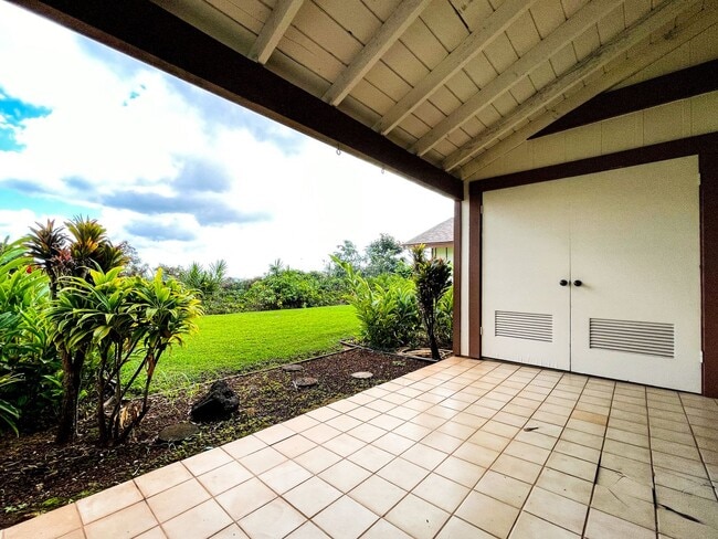 Building Photo - Spacious Wailuna! Centrally Located!