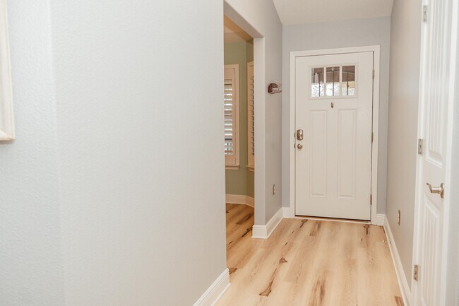 Building Photo - 2200 Jernigan Dr