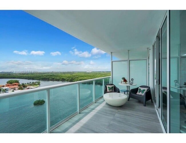 Building Photo - 400 Sunny Isles Blvd
