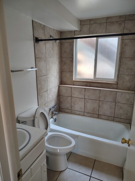 Building Photo - 1026 Westmoreland Rd