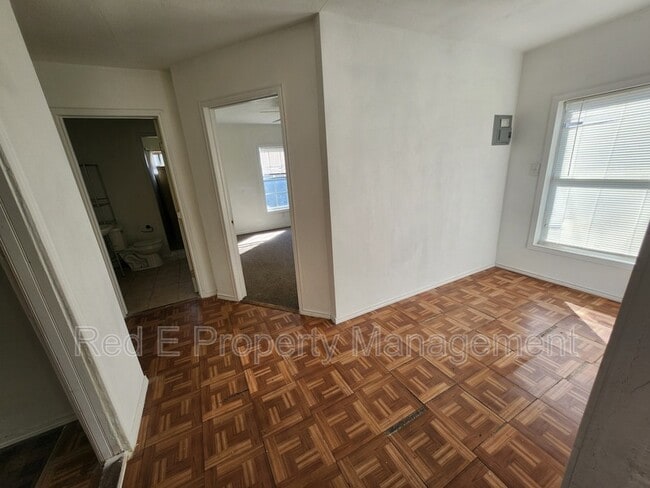 Building Photo - 304 Terrell Ave