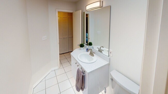 Building Photo - Park Avenue- 4 Bedroom/3 Bath - BEAUTIFUL!