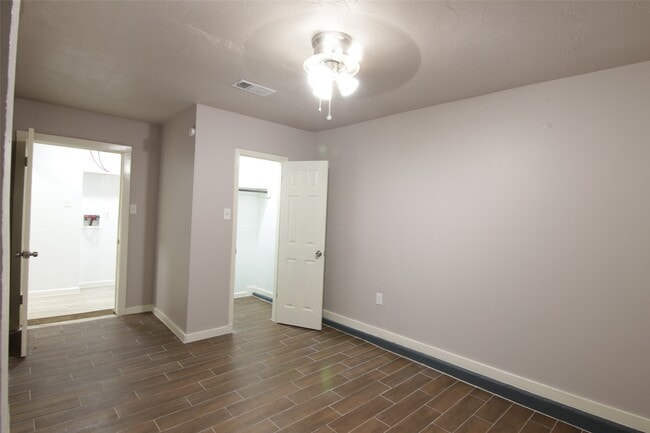 Building Photo - 9130 Autumn Harvest Dr