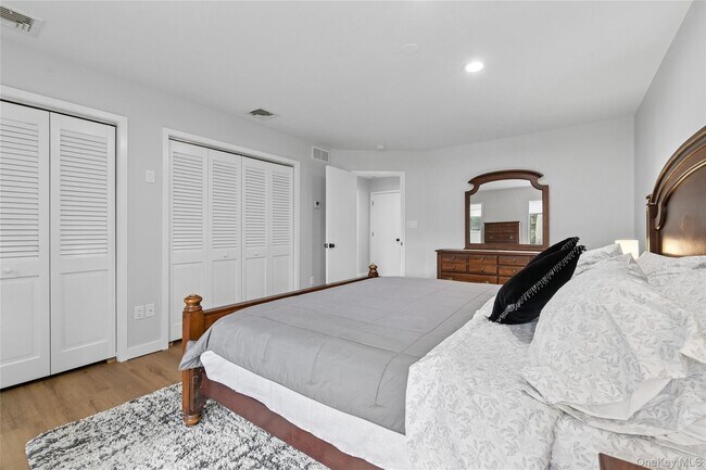 Building Photo - 3 Harbor Rd