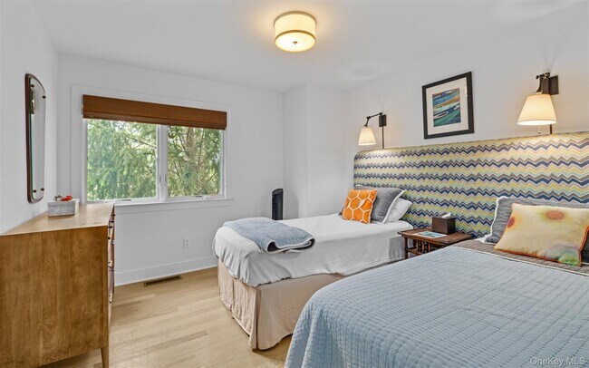 Building Photo - 58 Bayfield Ln
