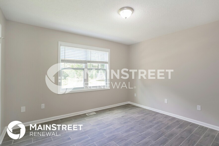 Building Photo - 214 S Red Oak Way