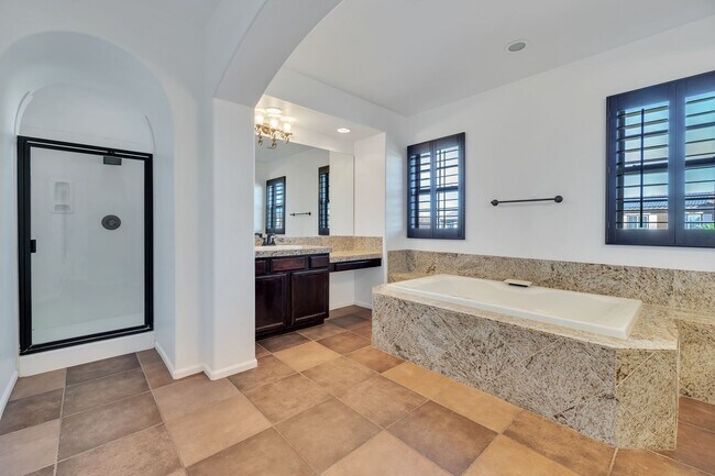 Building Photo - Highly Upgraded SPACIOUS home in desirable Aviano in Desert Ridge!