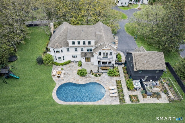 Building Photo - 4 Winker Ln