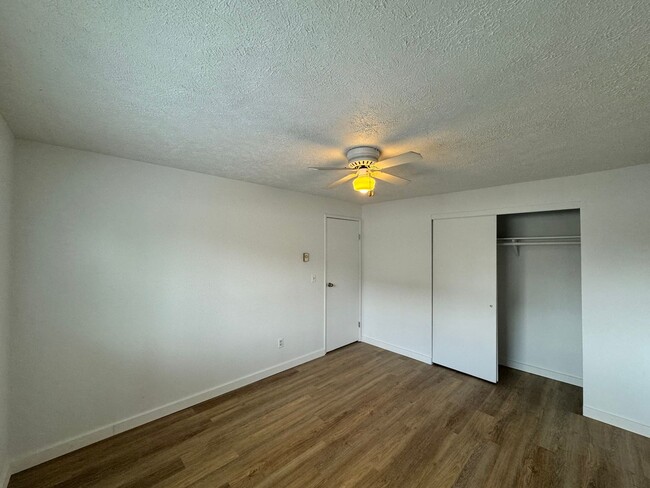 Building Photo - Stunning 2 Bed, 1 Bath w/ Laundry & AC in Lincoln Heights!