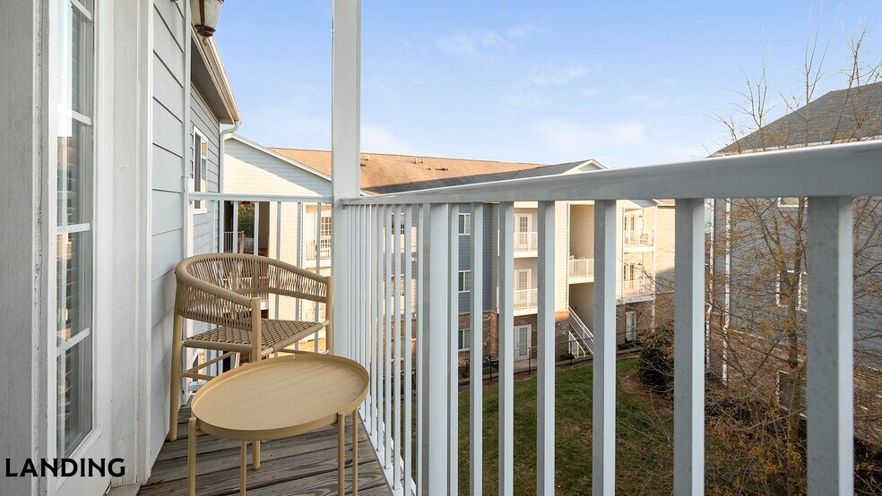 Building Photo - 9015 Kings Grant Dr