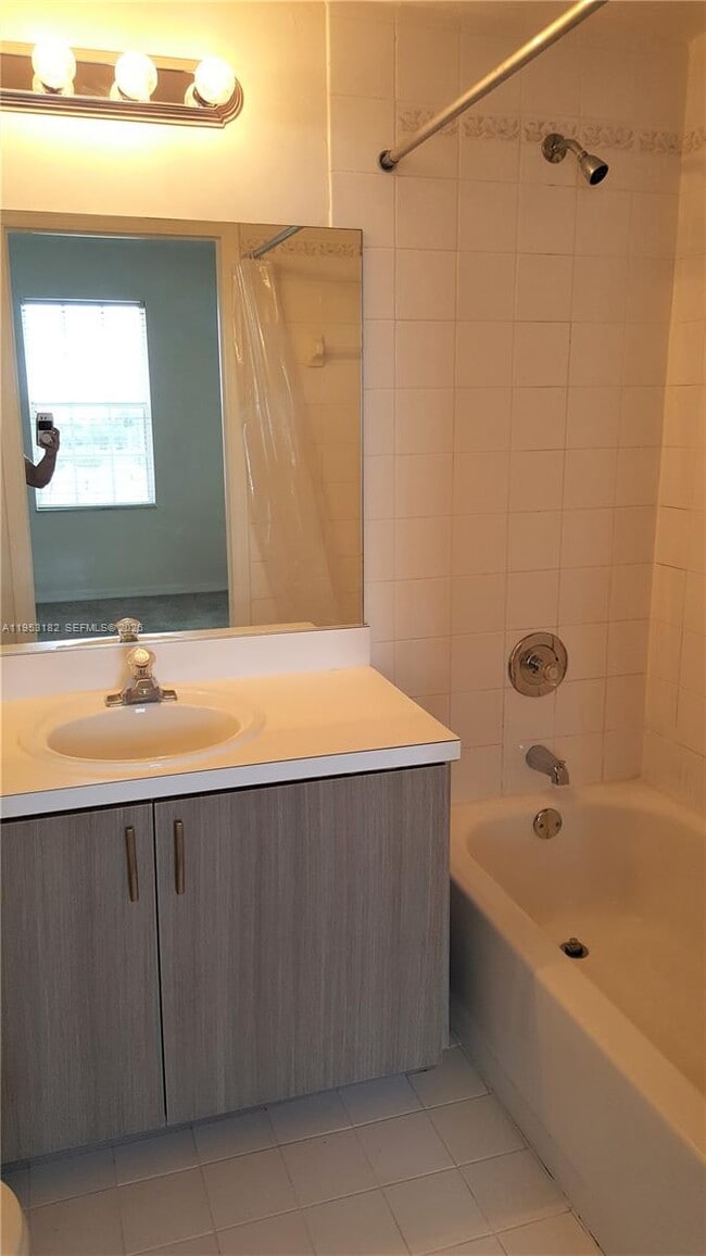 Building Photo - 755 SW 148th Ave