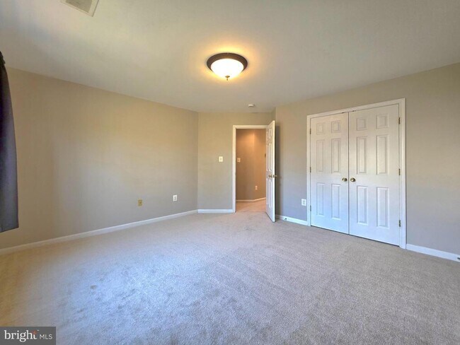 Building Photo - 8346 Middle Ruddings Dr