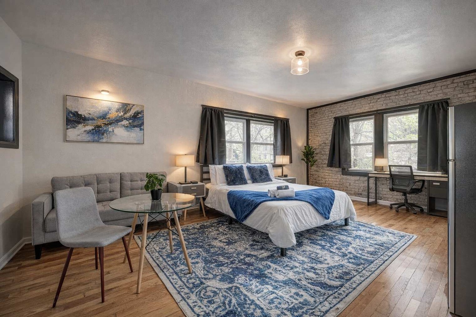 Building Photo - 1925 N Prospect Ave