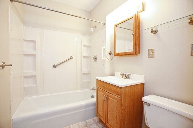 Building Photo - BEAUTIFUL SINGLE FAMILY MOVE-IN READY!!!