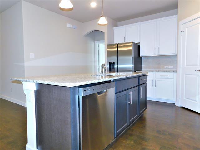 Building Photo - 2100 Paxton Way