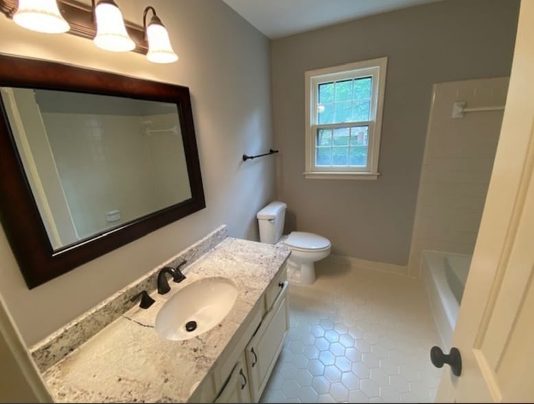 Guest Bathroom and Shower - 8123 Anniston Cv