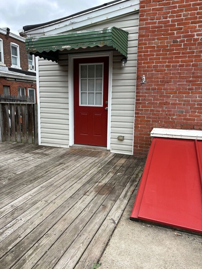 Building Photo - New 2 bedroomSouth Side House