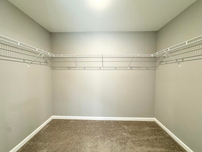 Building Photo - 6093 Arbor Wds Wy