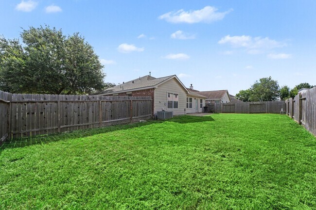 Building Photo - 21427 Blooming Rock Ln