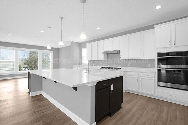 Building Photo - 7570 Dublin Rd