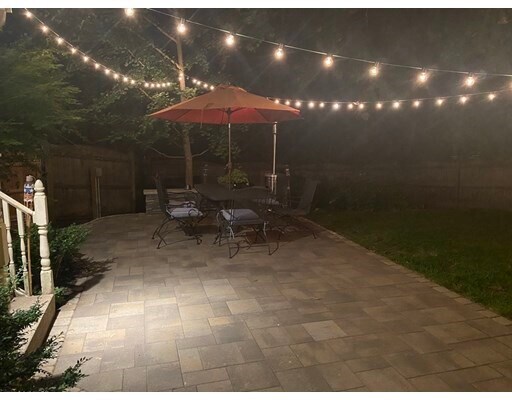 Building Photo - 333 Washington St