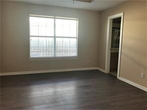 Building Photo - 505 W Forest Dr