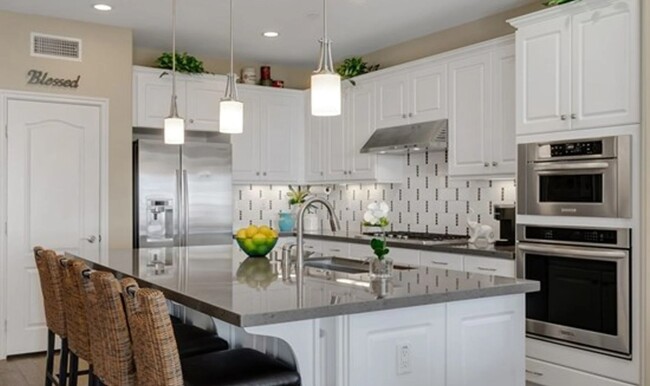 Building Photo - Welcome Home to Brea's Premier Living Expe...