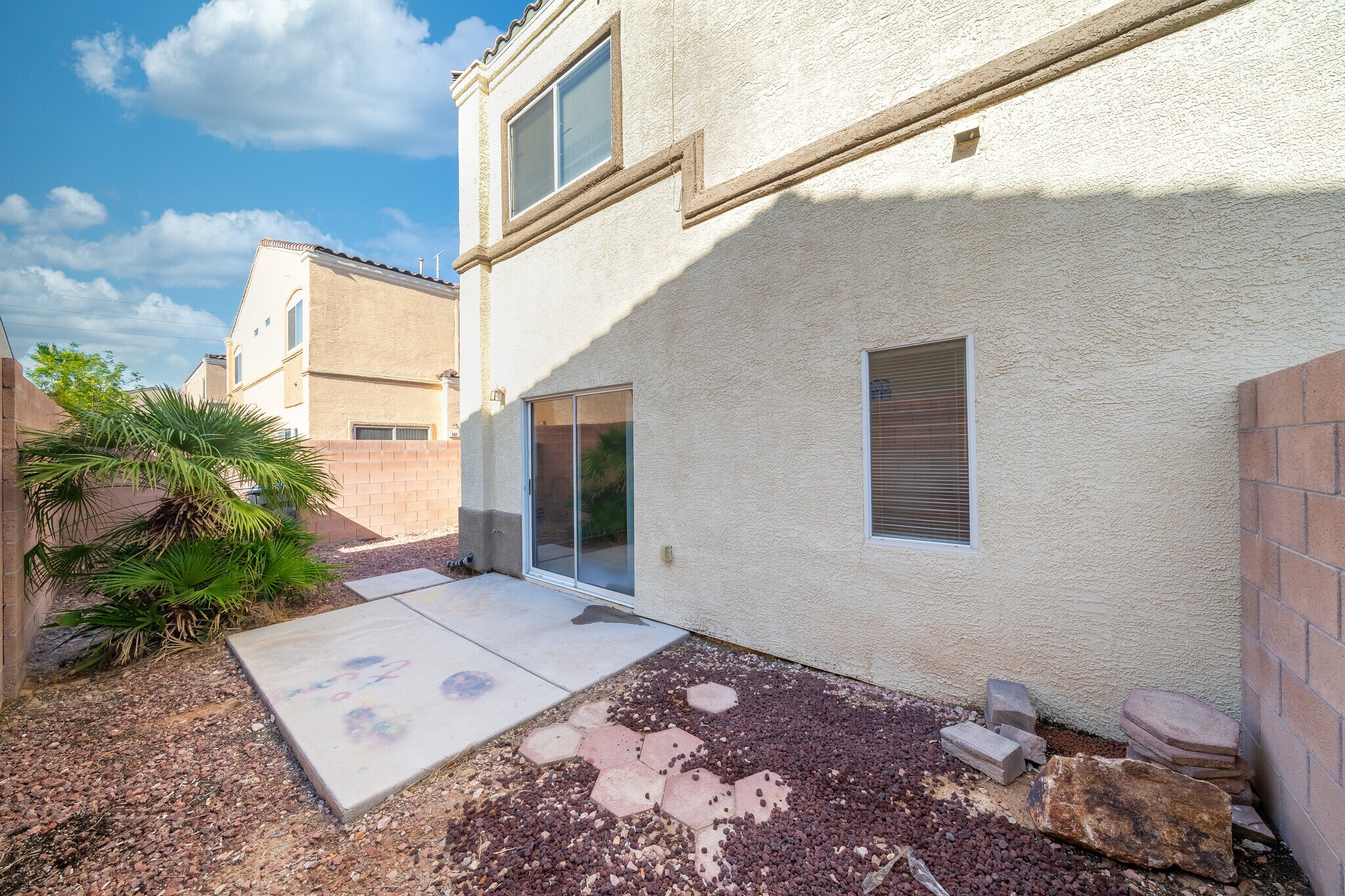 Building Photo - 6321 Blowing Sky St