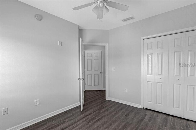 Building Photo - 9519 Newdale Way