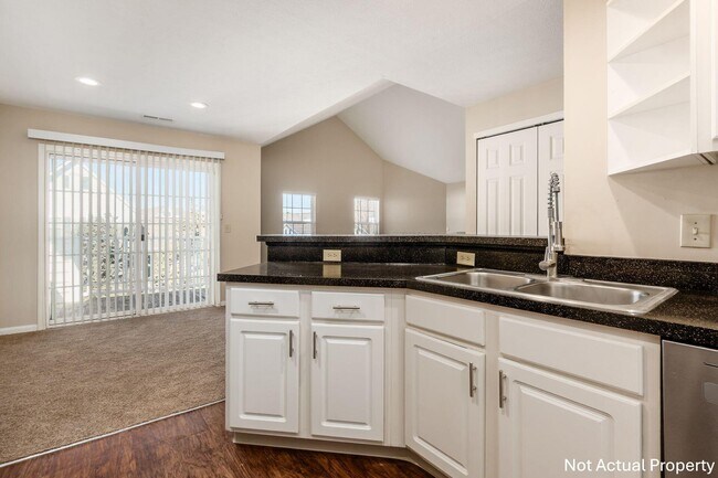 Building Photo - 5007 Aspen Pine Blvd