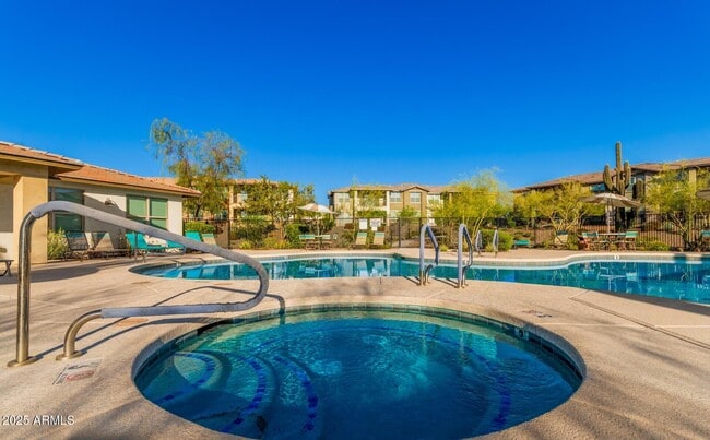 Building Photo - 5100 E Rancho Paloma Dr