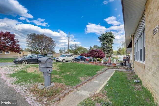 Building Photo - 9302 Trout Rd