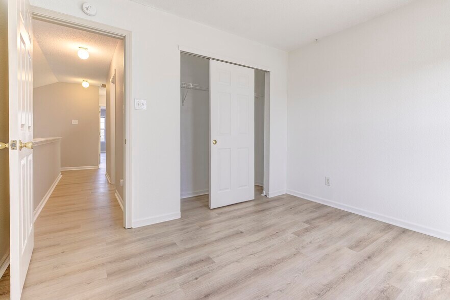 Building Photo - 348 Atherton Dr