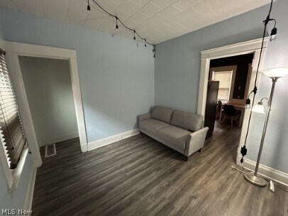 Building Photo - 1955 E 120th St