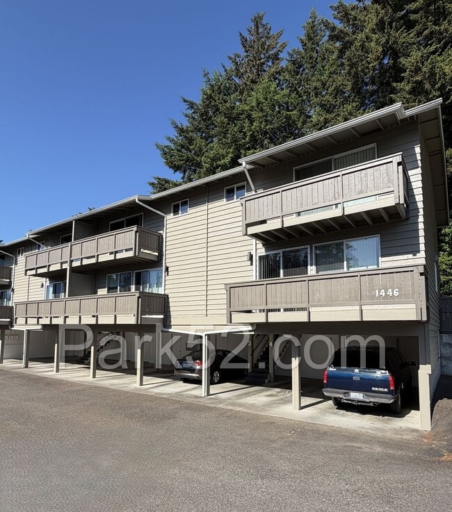 Building Photo - 2 Bedroom Townhome in Fircrest!