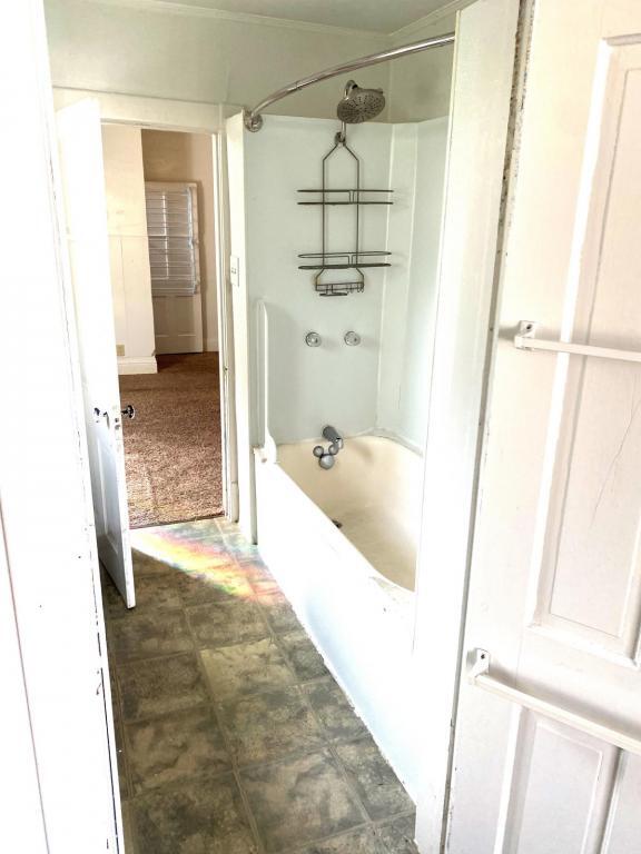 Building Photo - 645 Logan St