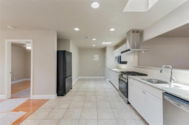 Building Photo - 2429 Towerwood Dr